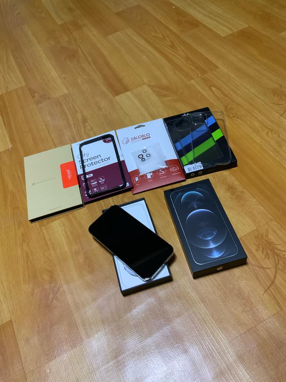 아이폰12프로 맥스 512g 실저 자급제 개통5일된폰