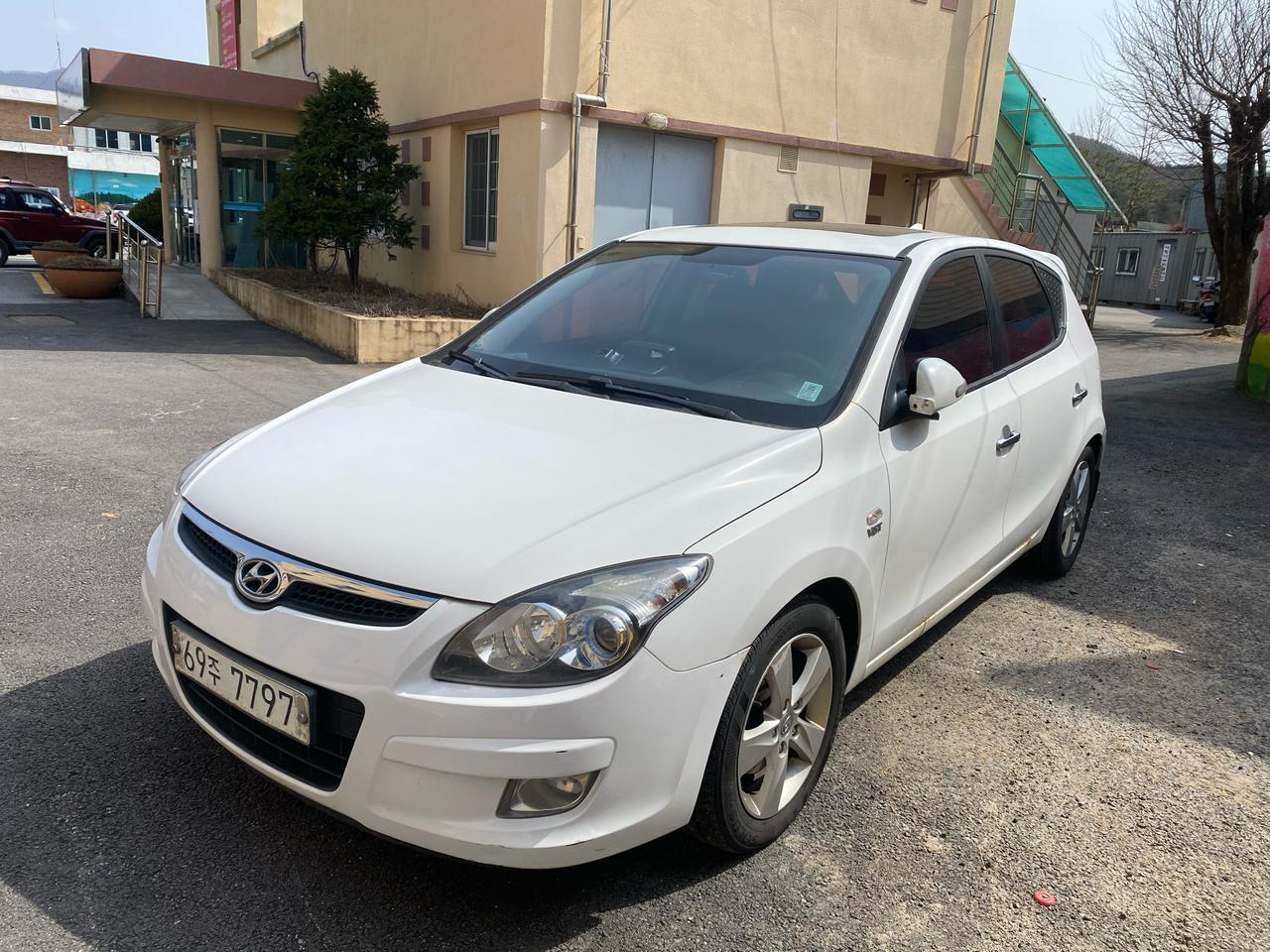 현대 i30 디젤 1.6 VGT 프리미어