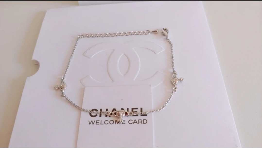 비비안웨스트 우드왕관 팔찌