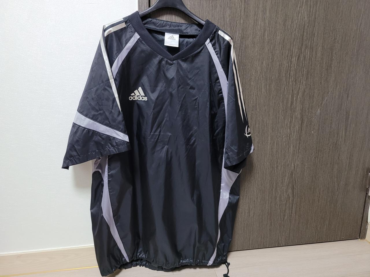 아디다스 웜업 반팔 L사이즈