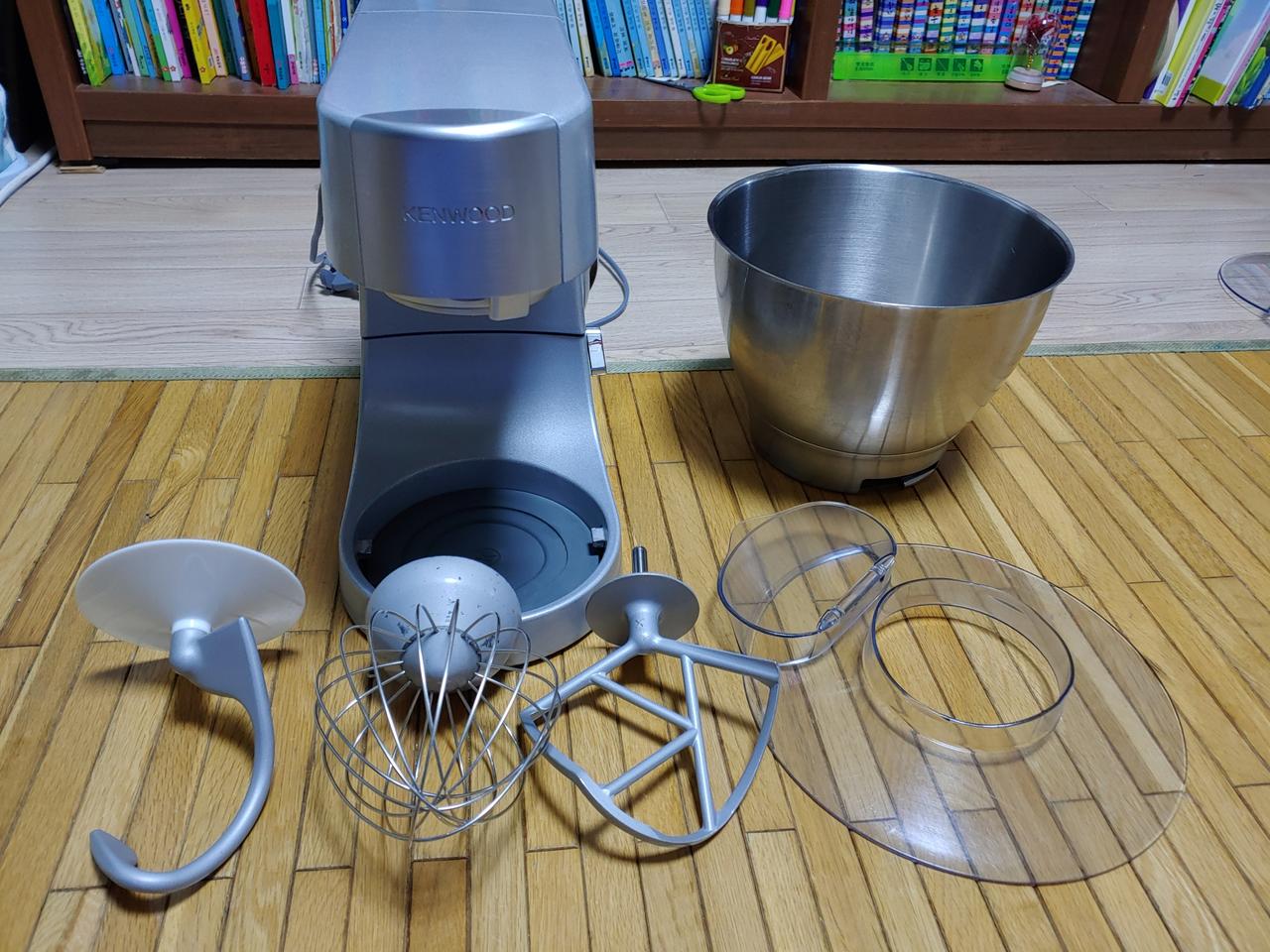 켄우드반죽기kmc550판매해요