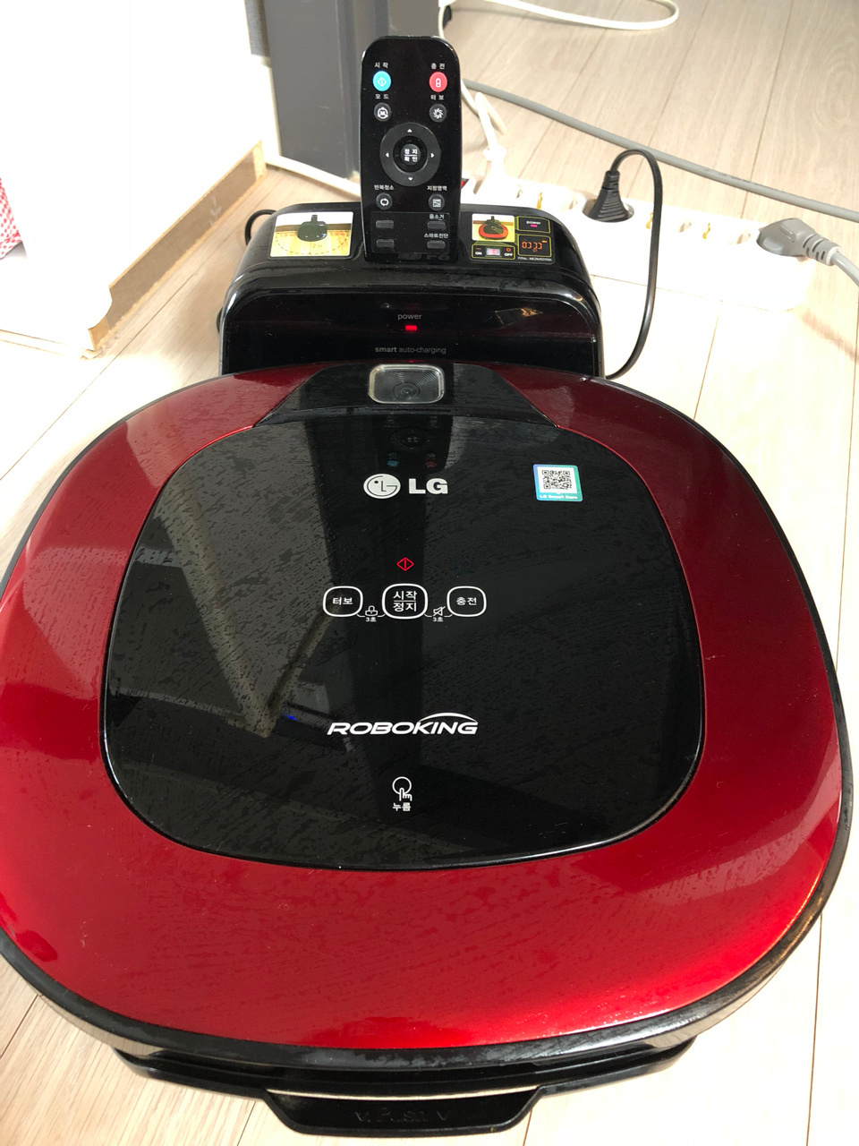 LG 로봇청소기 팔아요 VR620