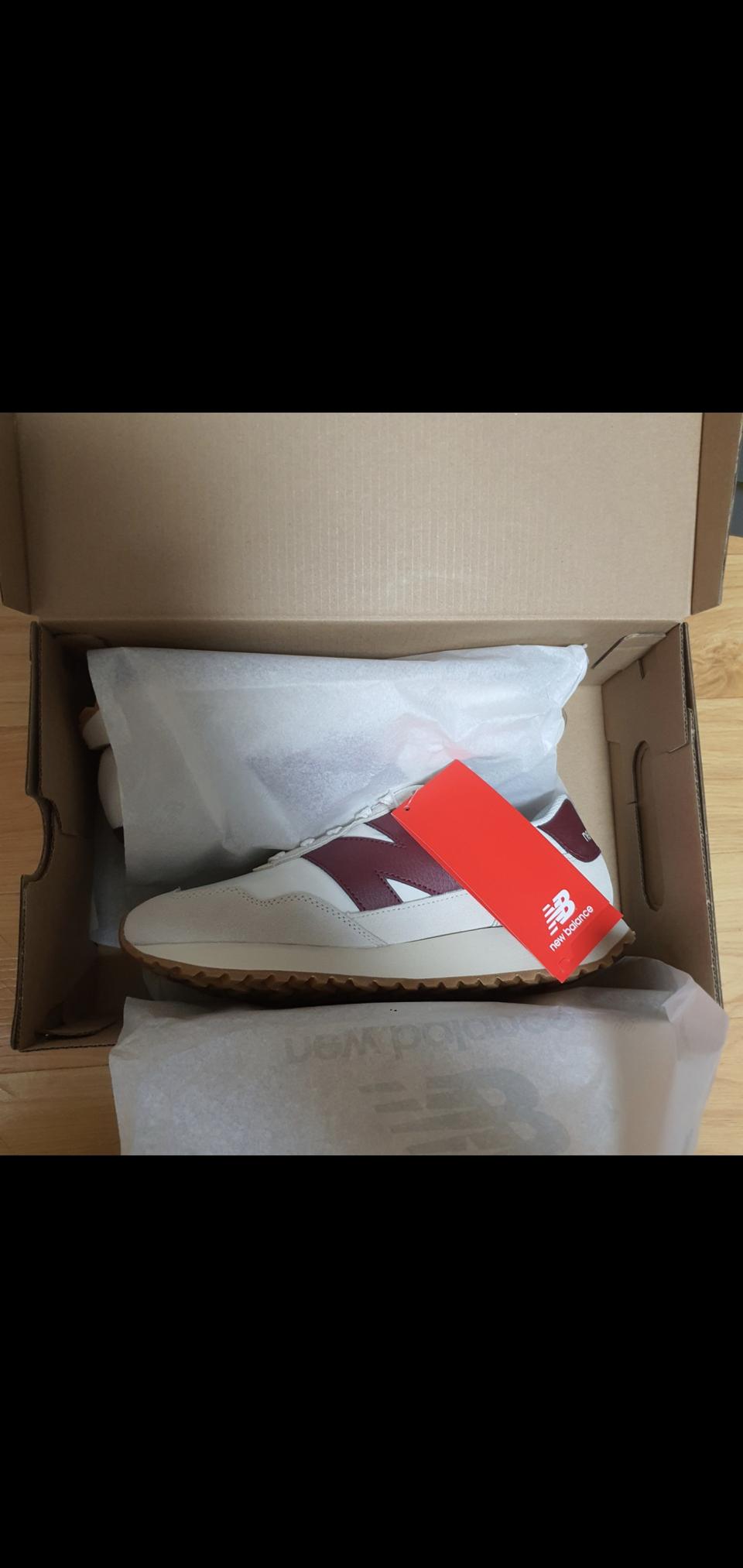 뉴발란스 237 전색상 판매합니다