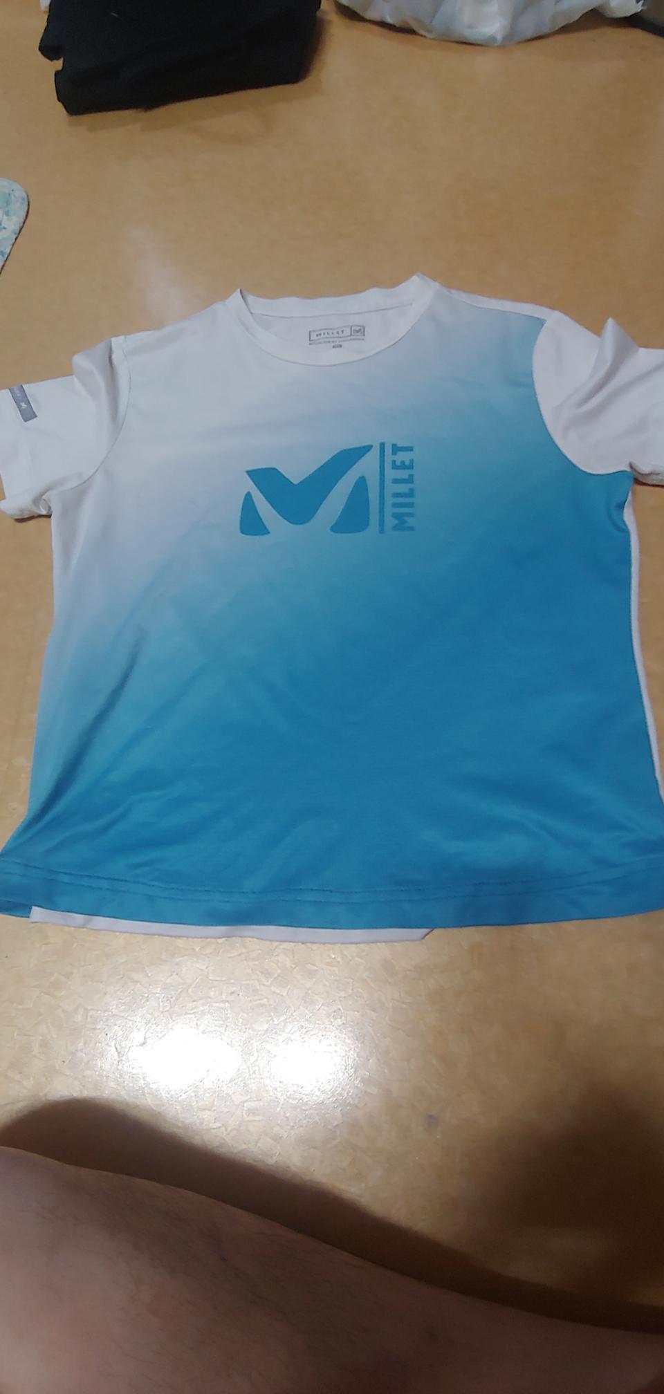 밀레 골프웨어 95 싸게 팝니다.