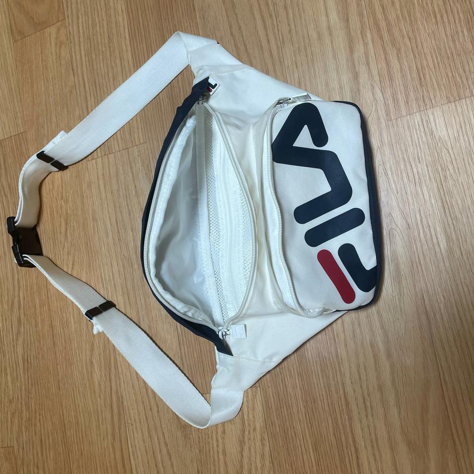 휠라 리니어 미니크로스백