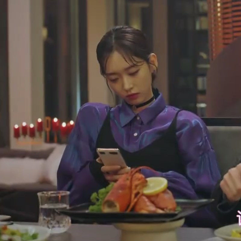 새상품)펜트하우스 주석경 새틴 블라우스