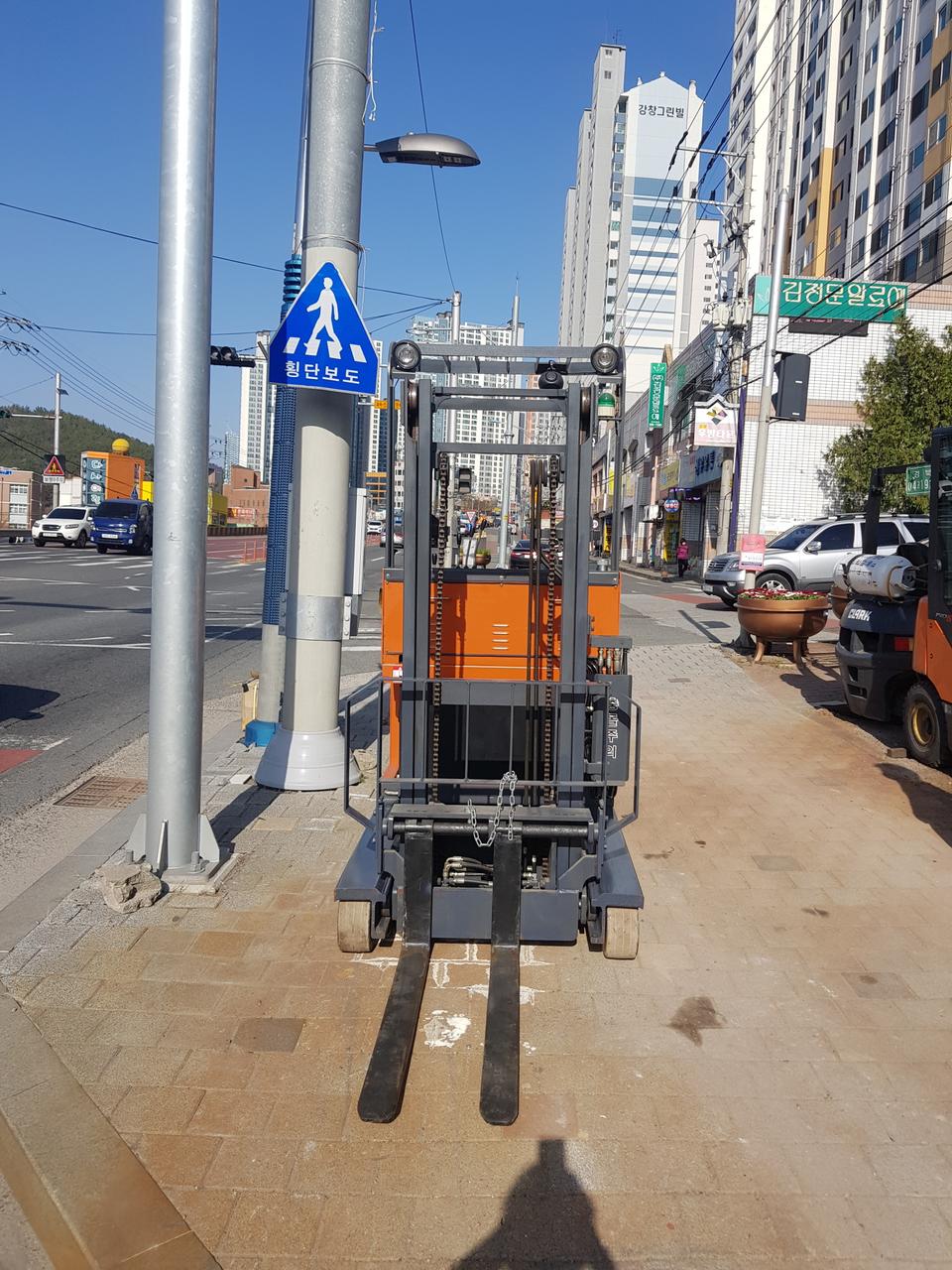 입식전동지게차 1.5톤 3m상승 2013년식