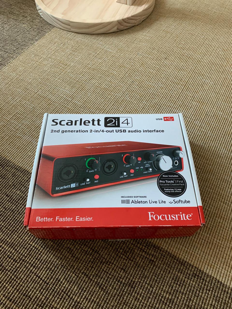 스칼렛 2i4 2세대 판매(오인페/미디)