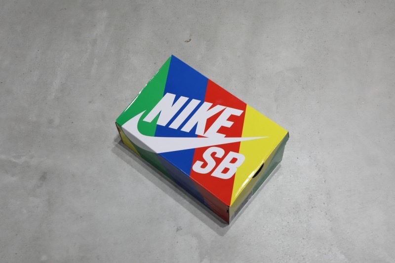 나이키 트레비 스캇 덩크 로우 255