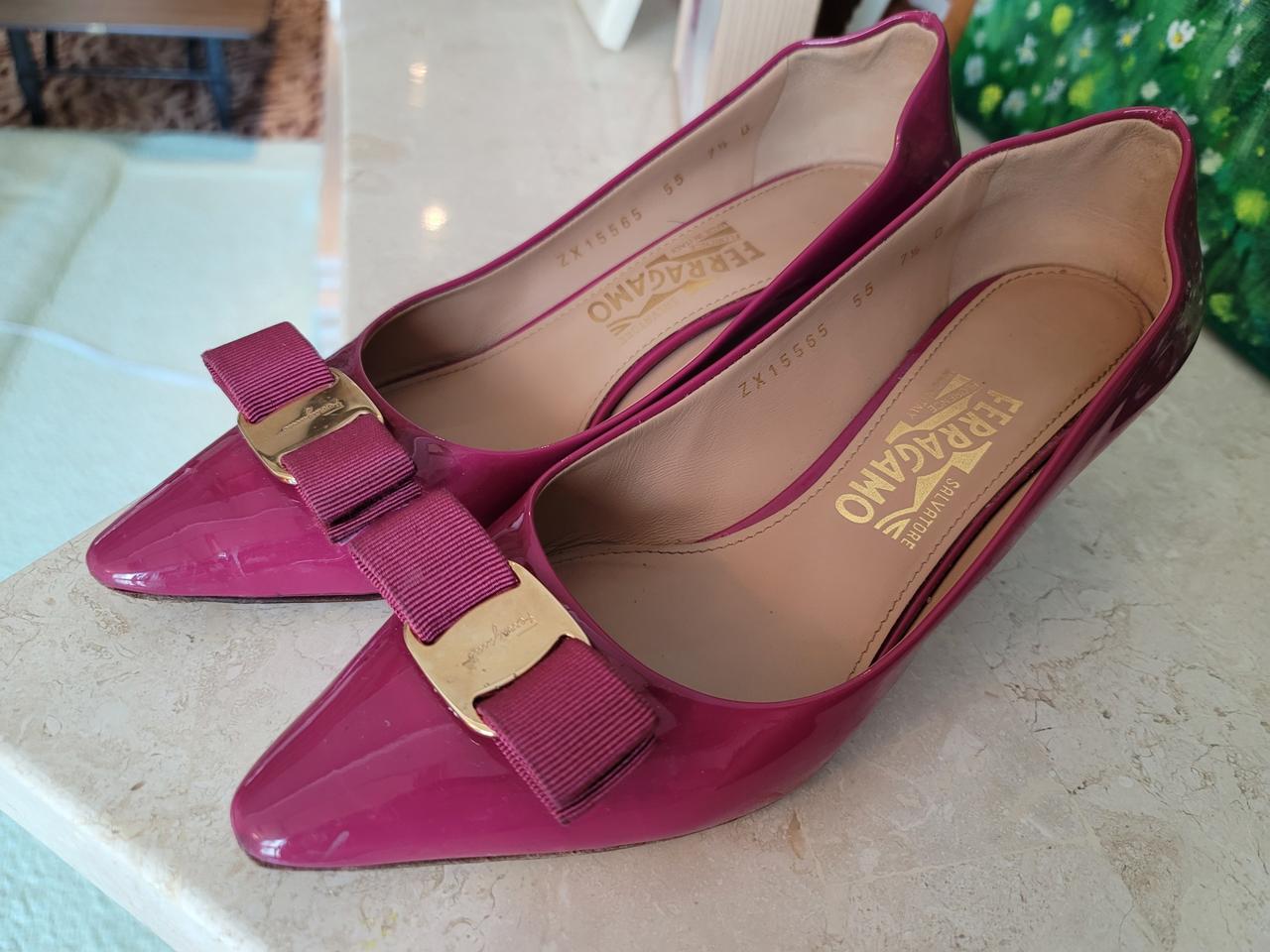 100프로 정품 페레가모 250사이즈 구두 핑크  5센티