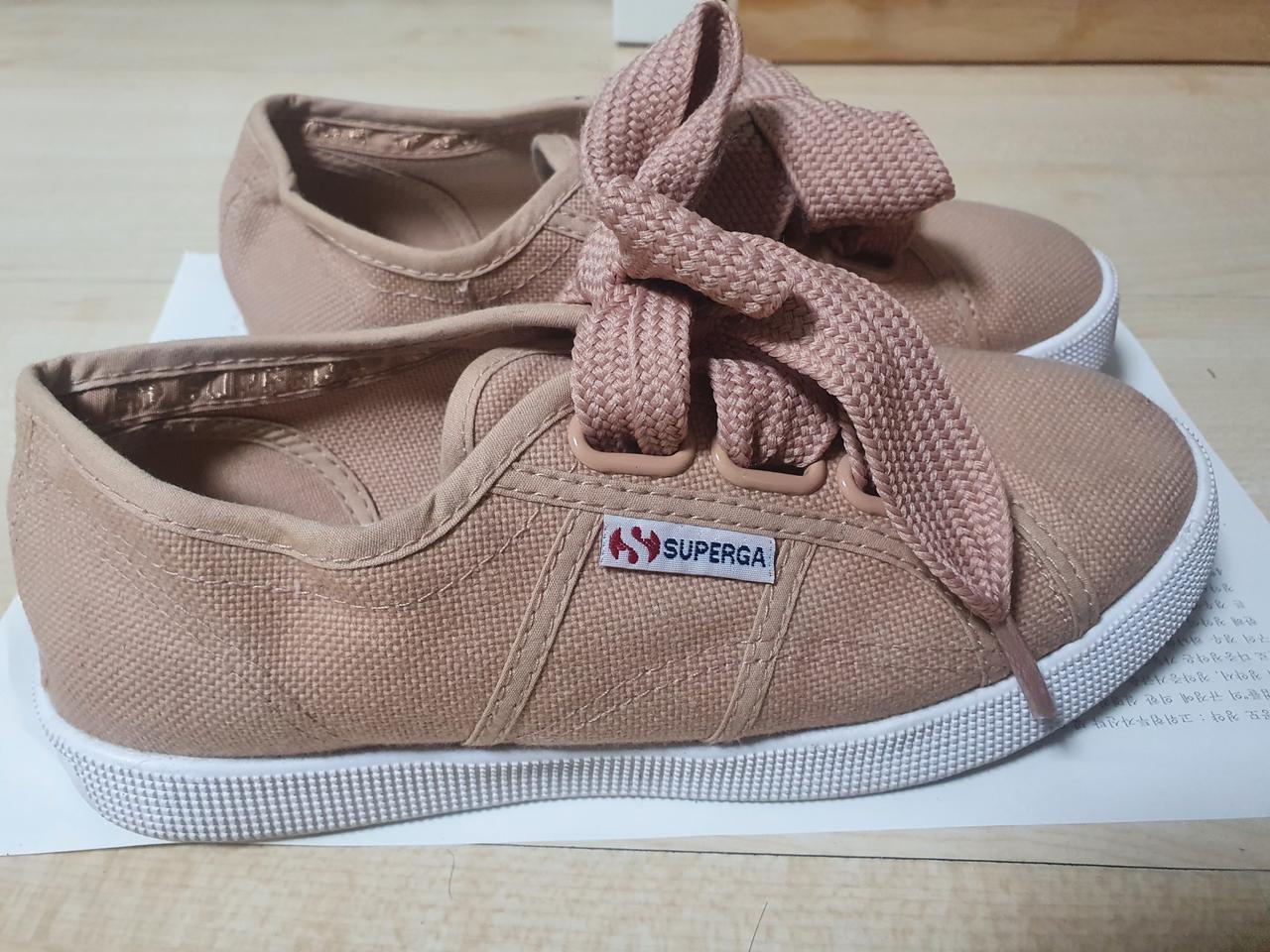 슈페르가 왕리본 스니커즈