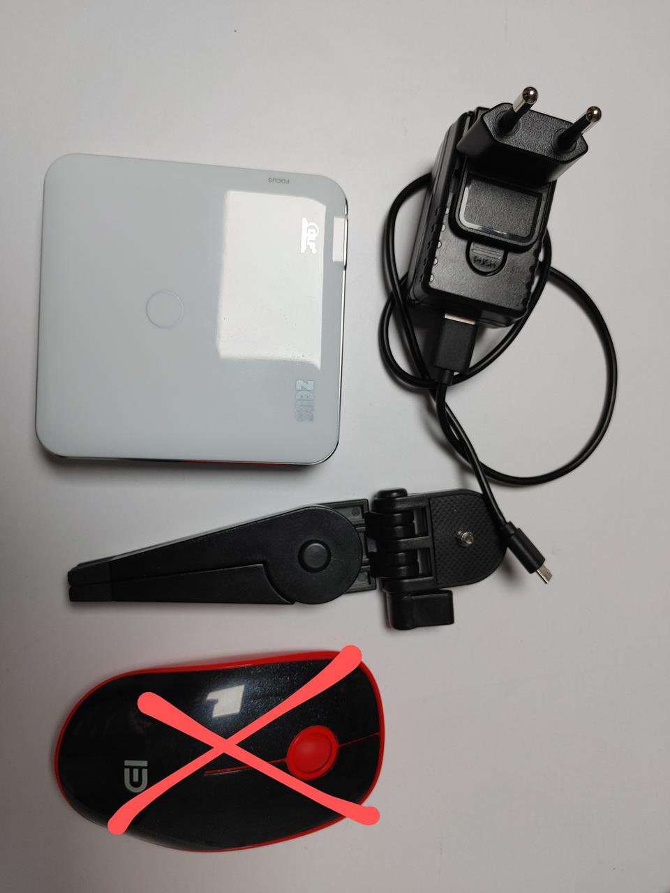 ZEUS A300 미니빔 프로젝터(300안시/내장OS)