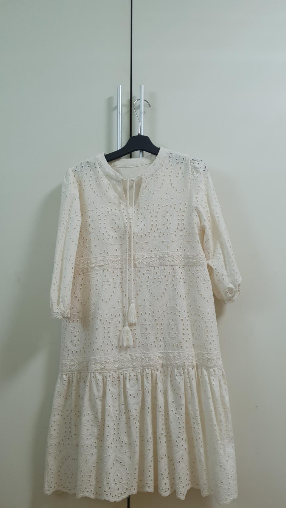 아일렛 아이보리 원피스(55~66초반)