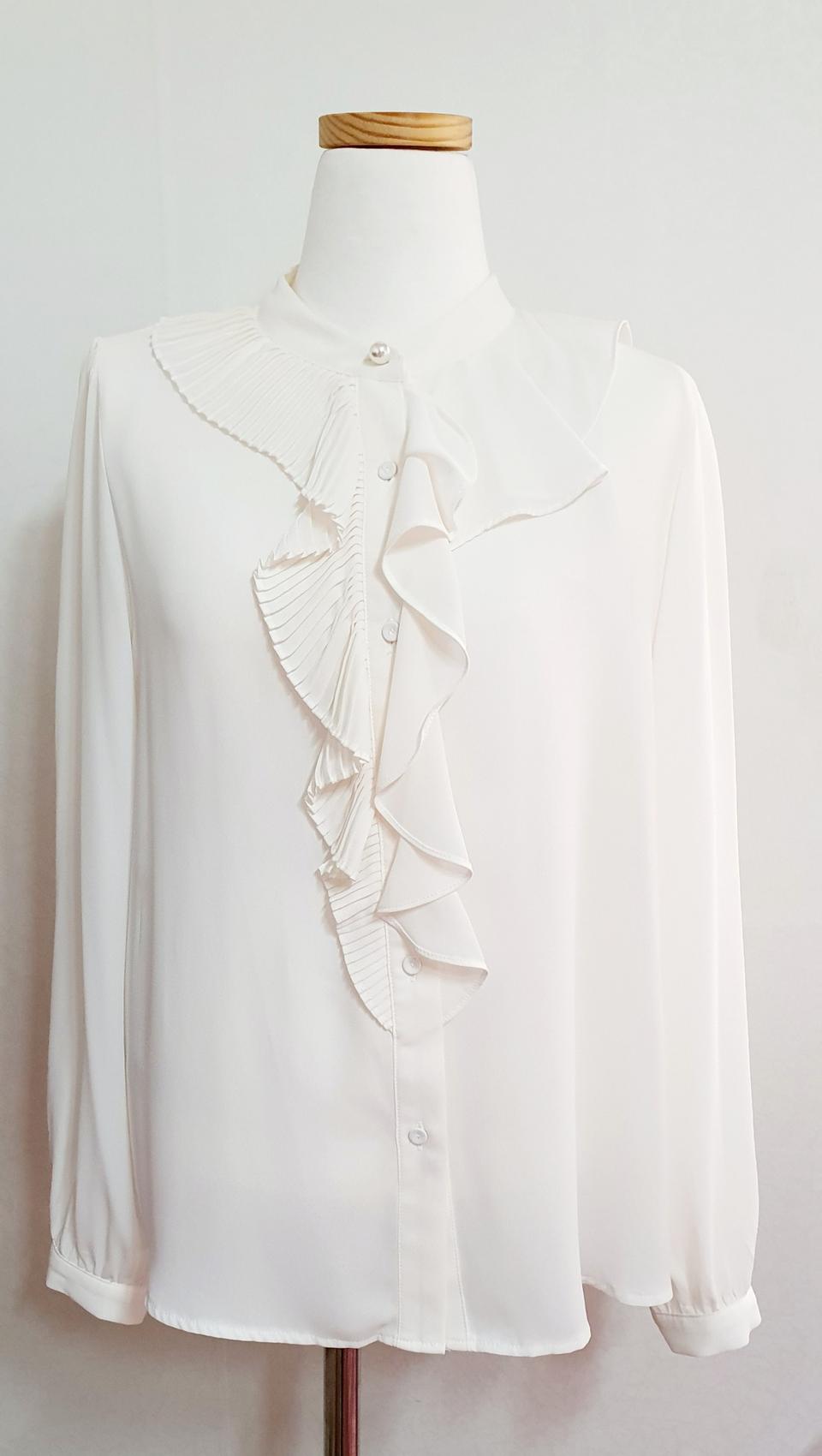 쉬폰블라우스(화이트)☆미착용&새상품☆