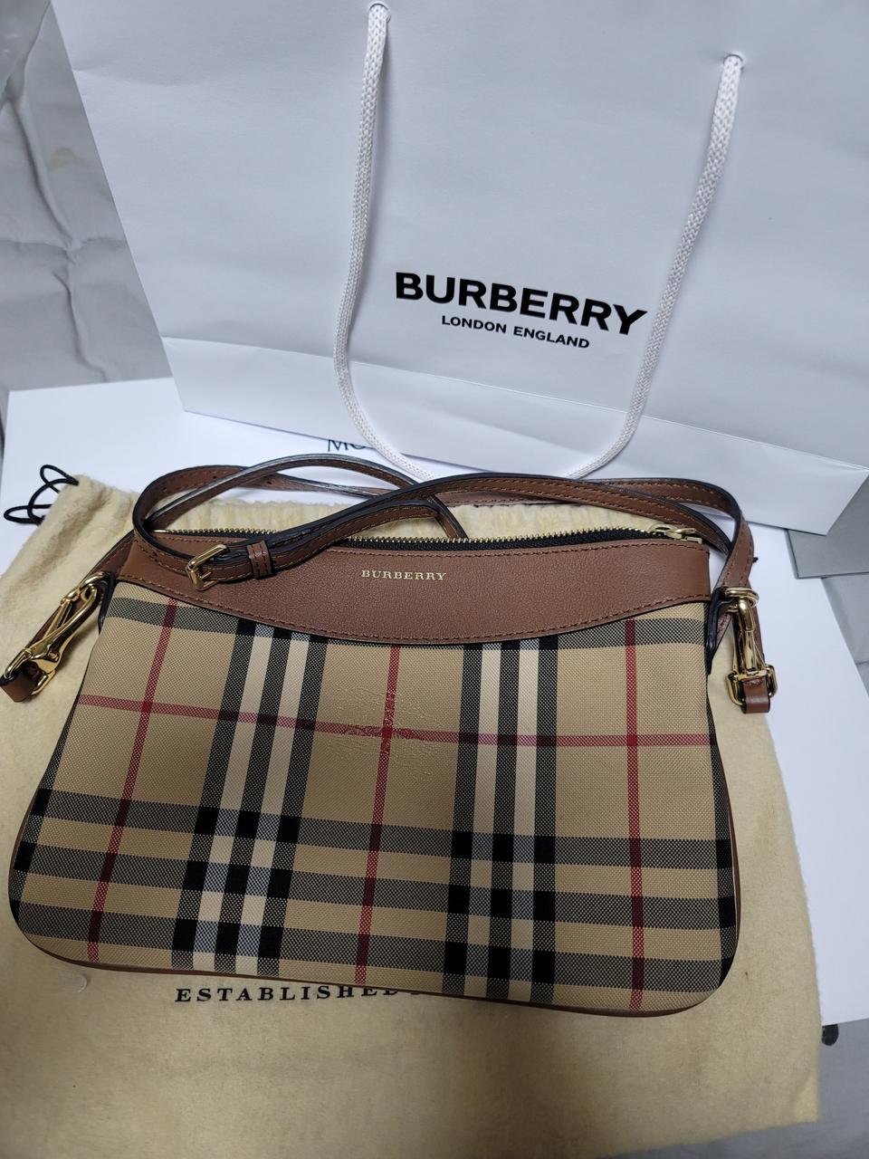 버버리 크로스백(가격내림)