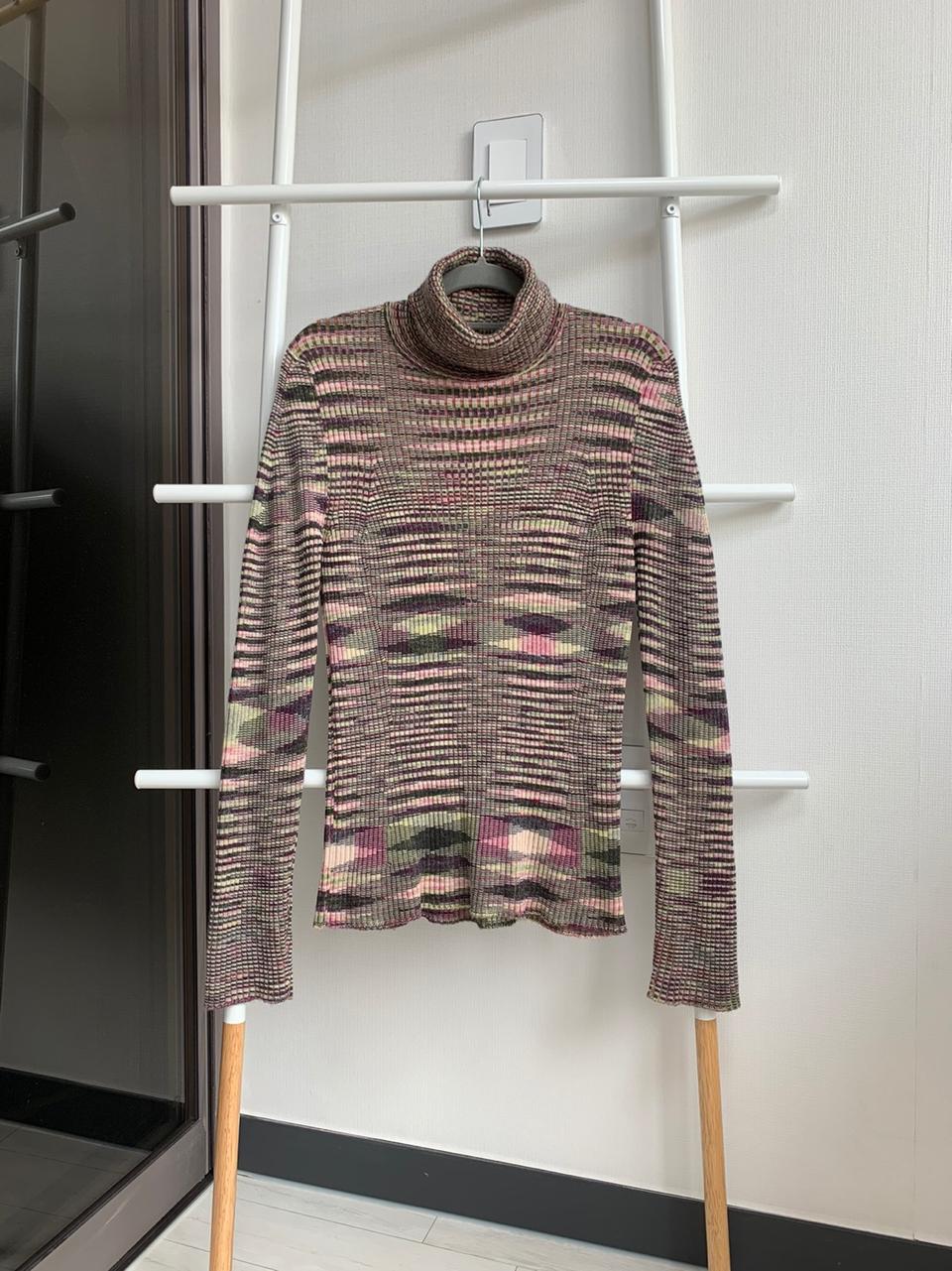 정품 미쏘니 터틀넥