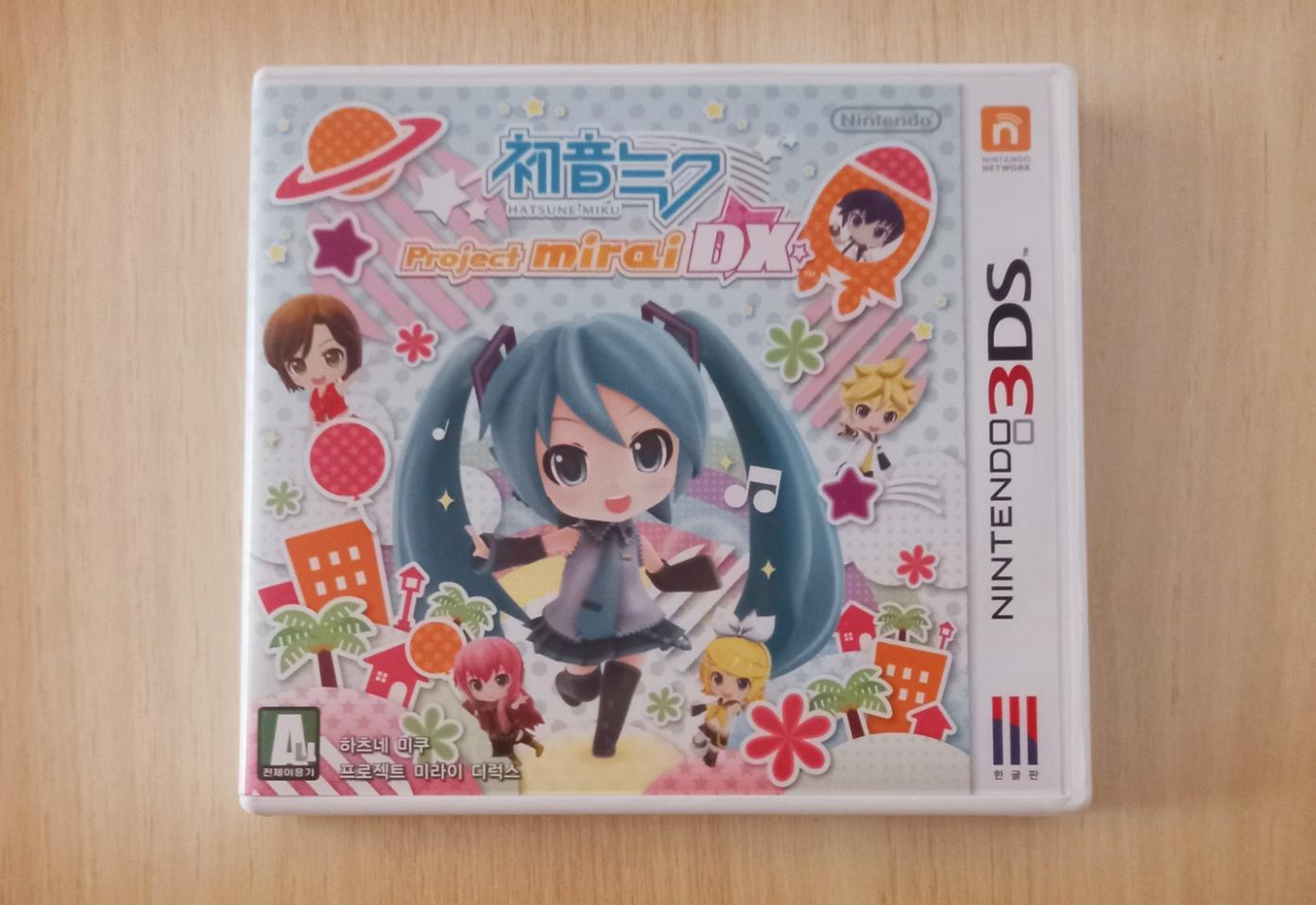 닌텐도 3DS 하츠네미쿠 프로젝트 미라이 DX 판매