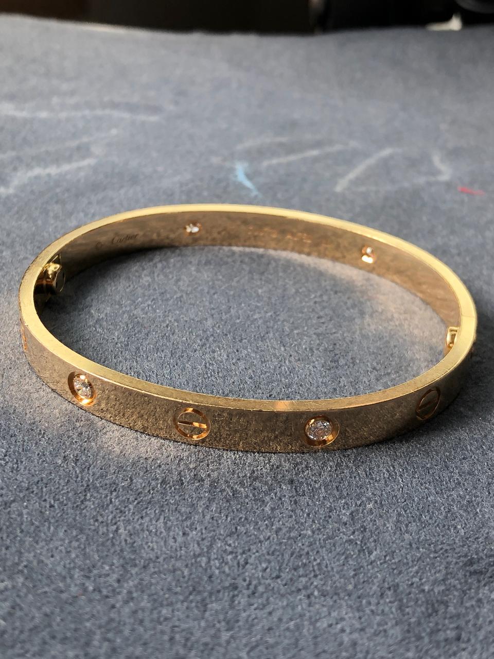 까르띠에 러브팔찌 17호 옐로우골드 다이아4P 풀세트