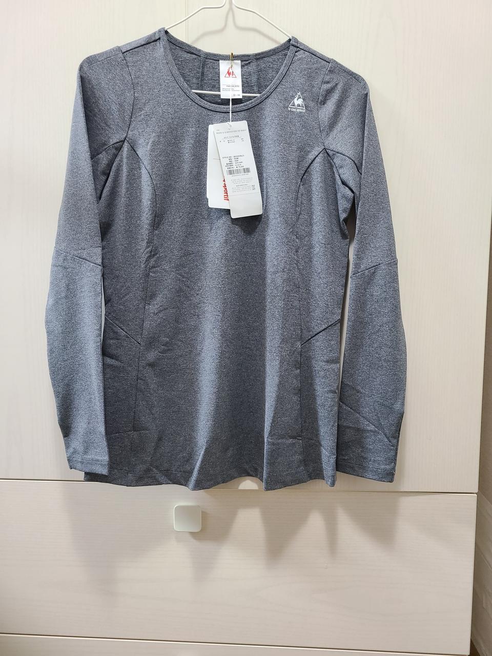 새상품 르꼬끄 긴팔 티셔츠