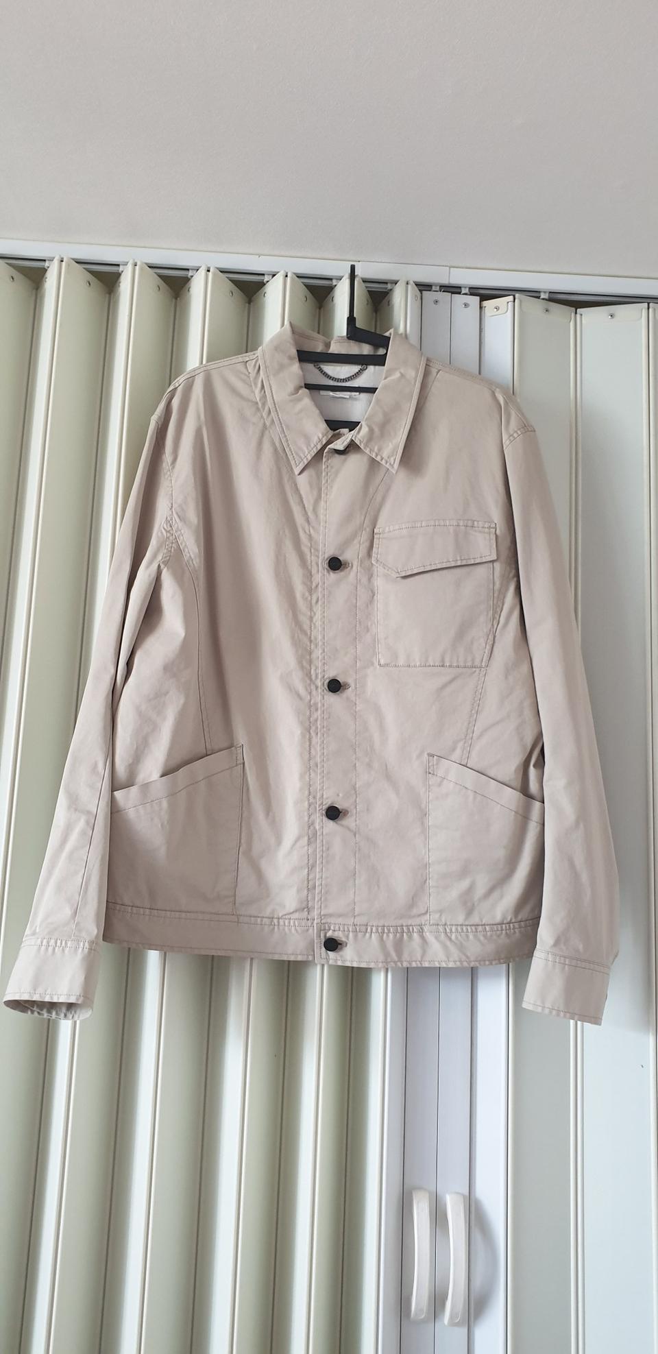 정품핼무트랭남자자켓팝니다