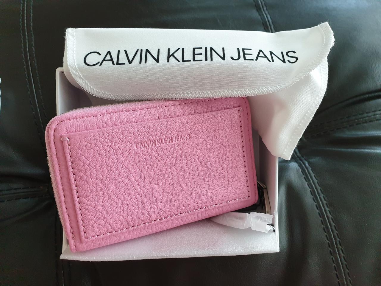 새제품/캘빈클라인 반지갑 (정가 11만원)