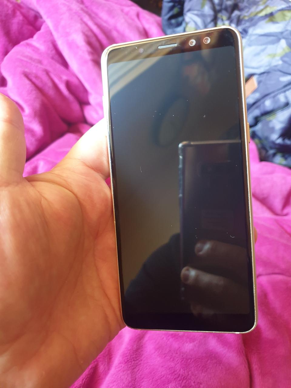 갤럭시 A8  4램  32G 팜  A급 상태 팜