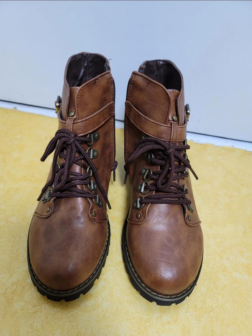 무료택배) 여성워커 새상품 230~235mm