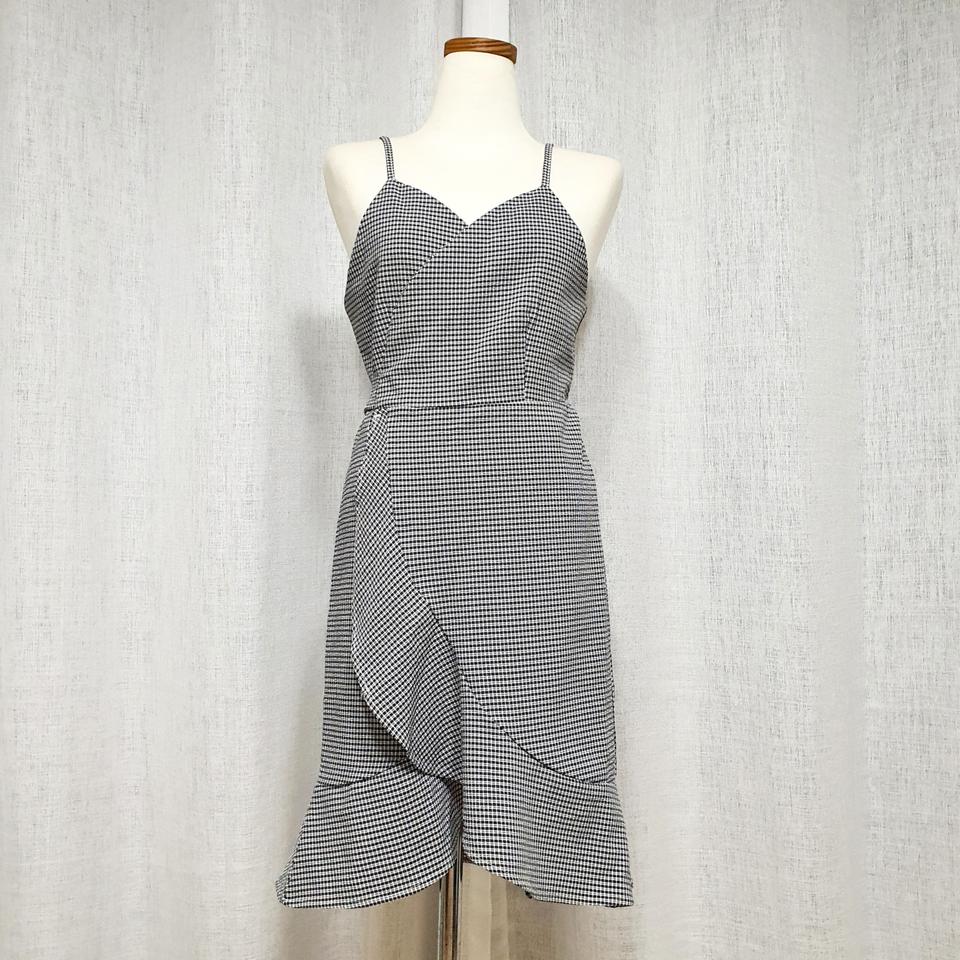 체크 랩 원피스