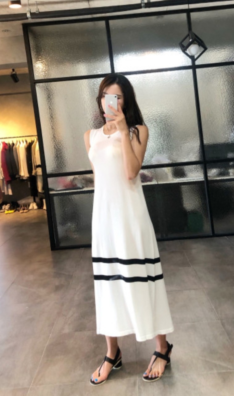 새상품❤ 라운드민소매두줄롱ops