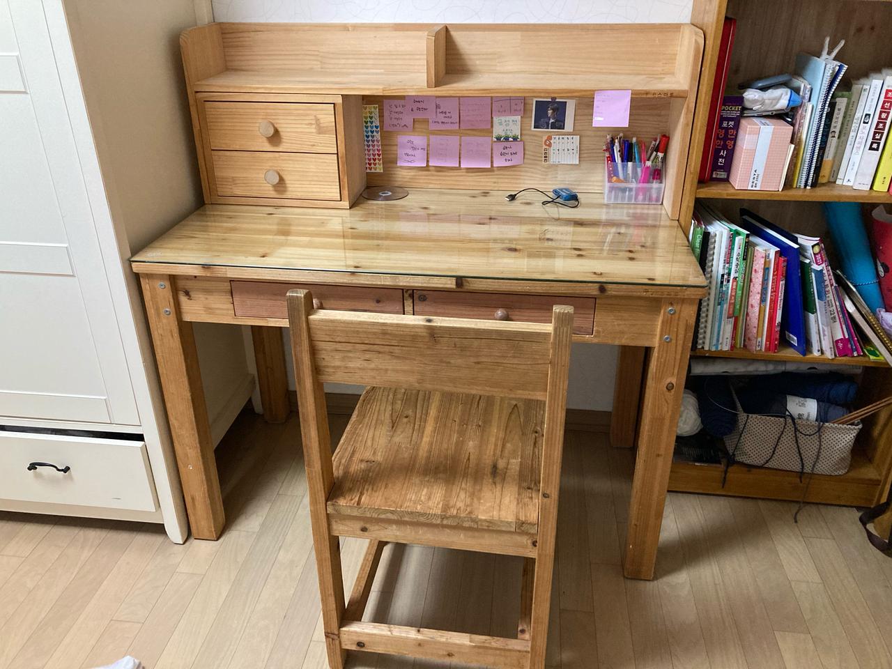 삼나무책상의자세트