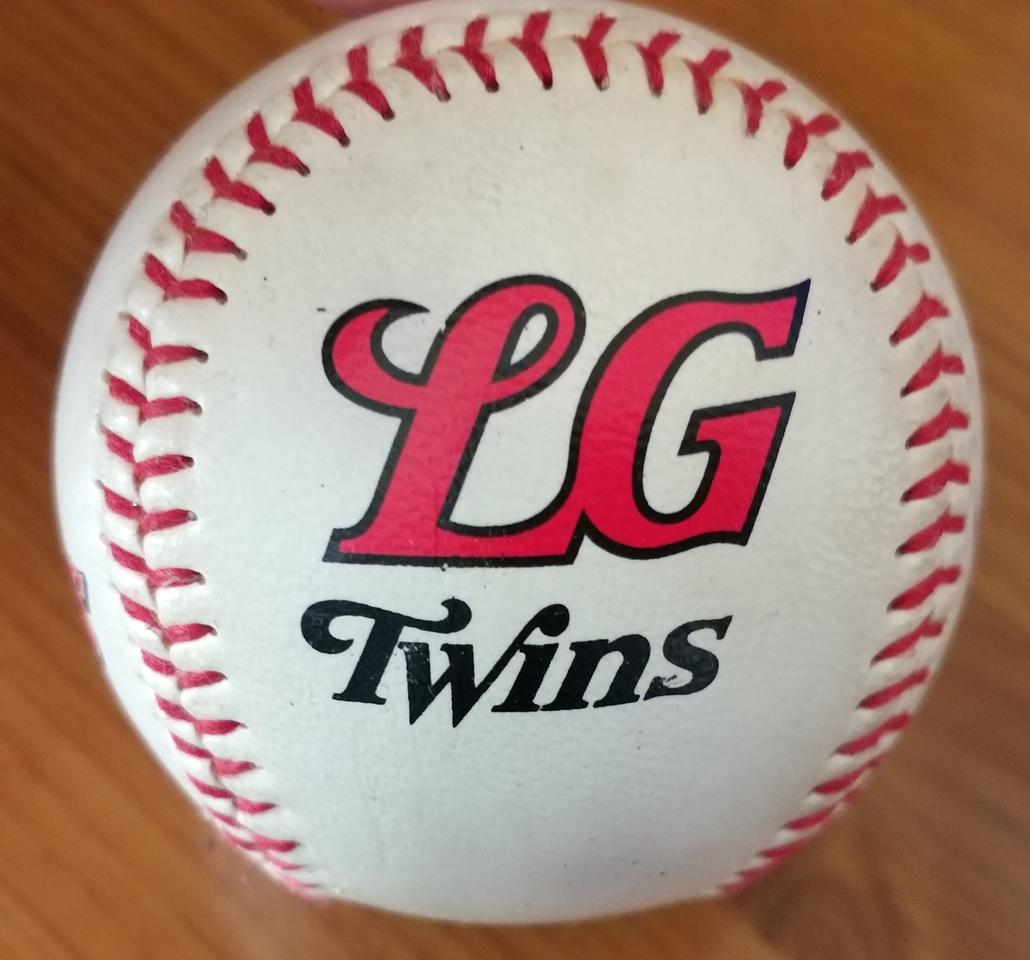 LG트윈스 이병규선수 싸인볼 팝니다