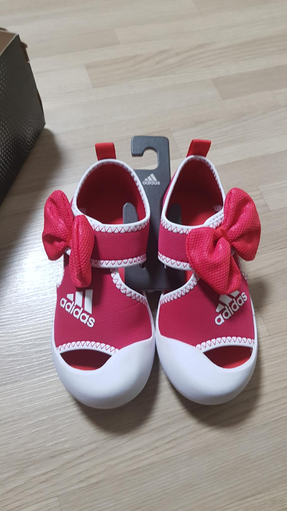 아디다스 미니 샌들 180사이즈 새제품