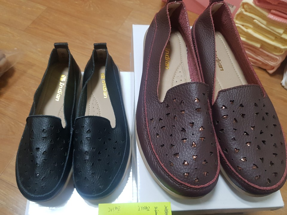 반짝이펀칭 가죽단화 폐업처리합니다