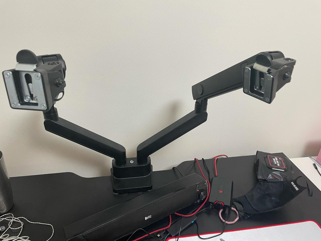 루니랩 듀얼 모니터 암 판매합니다