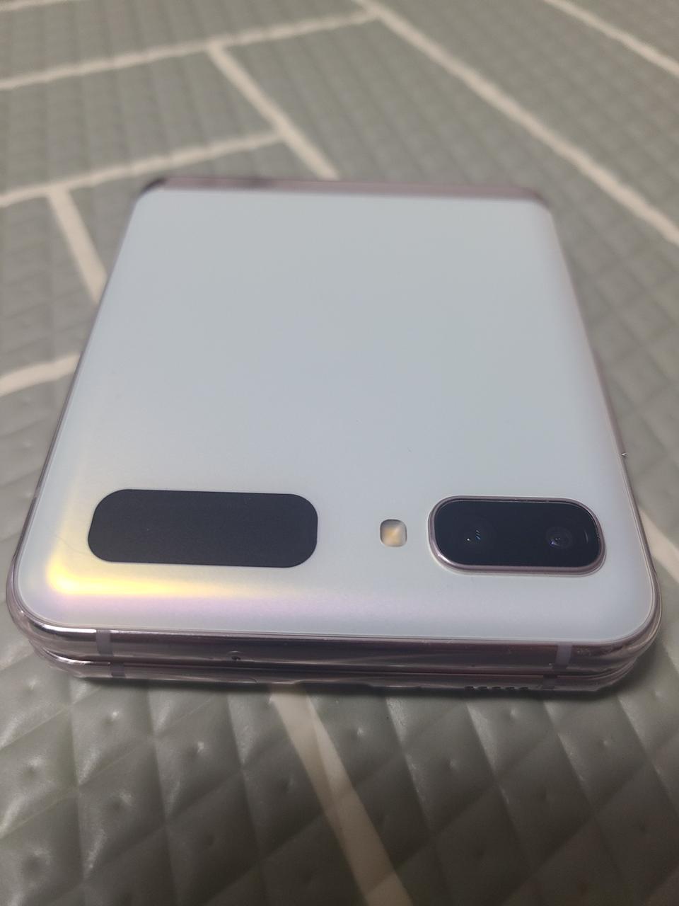 갤럭시 z플립 액정새거 s급