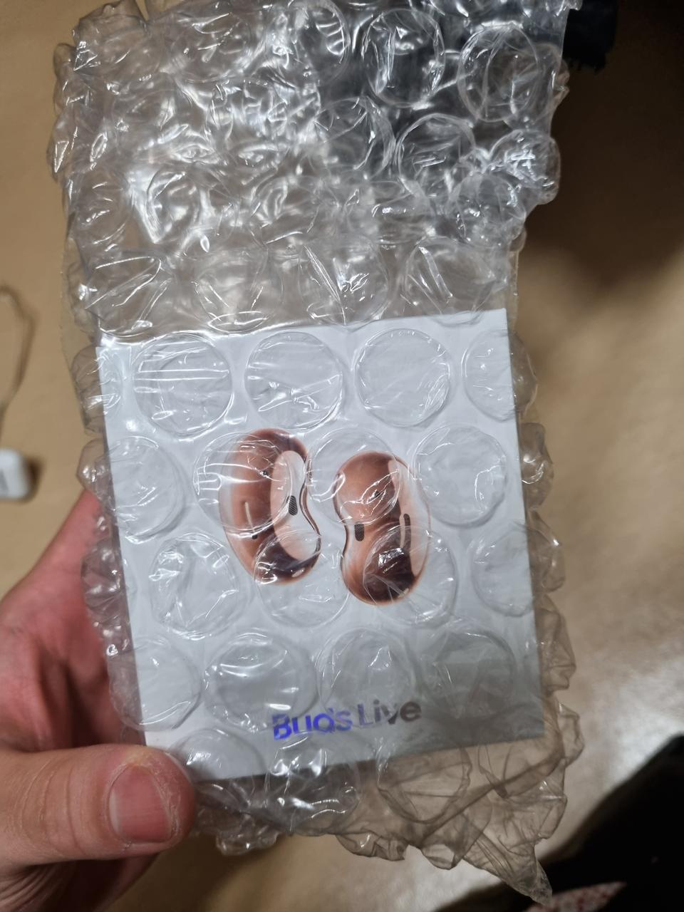 버즈라이브 미개봉 팝니다