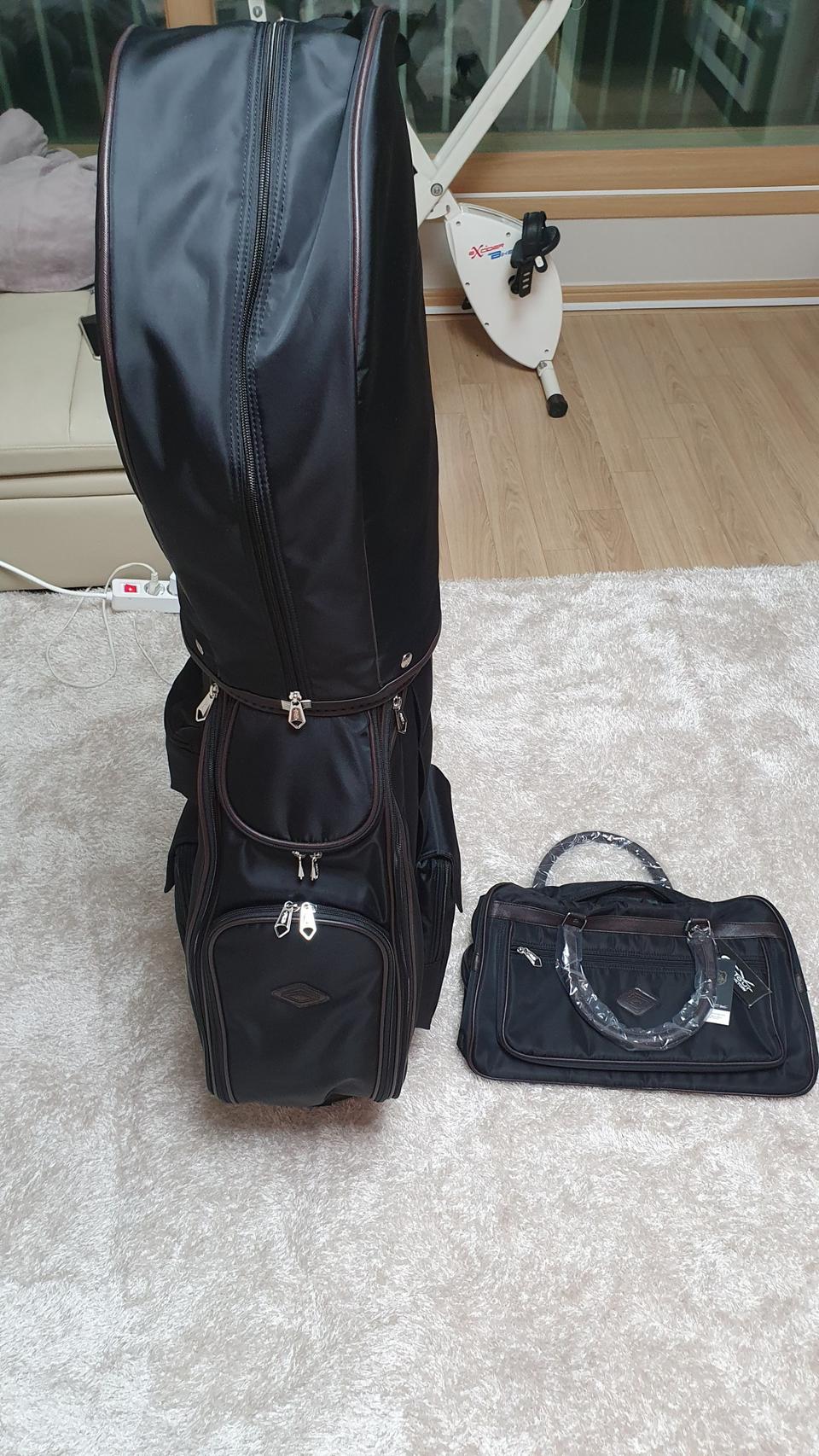 지브이투어 캐디백+보스턴백 팝니다