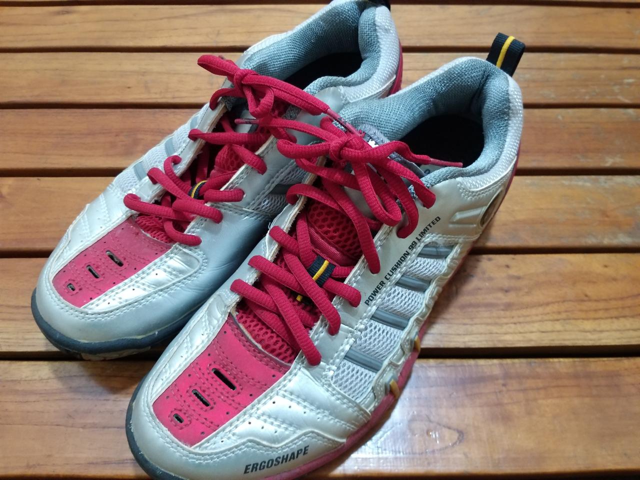 여성 배드민턴화 팝니다.