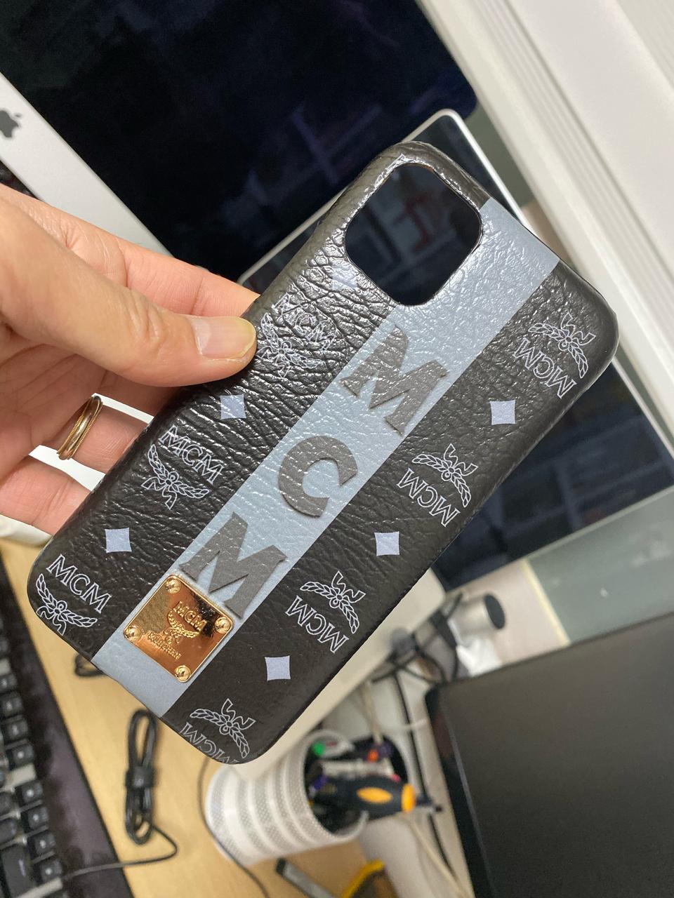 아이폰11프로맥스용 케이스 팝니다 (2종)