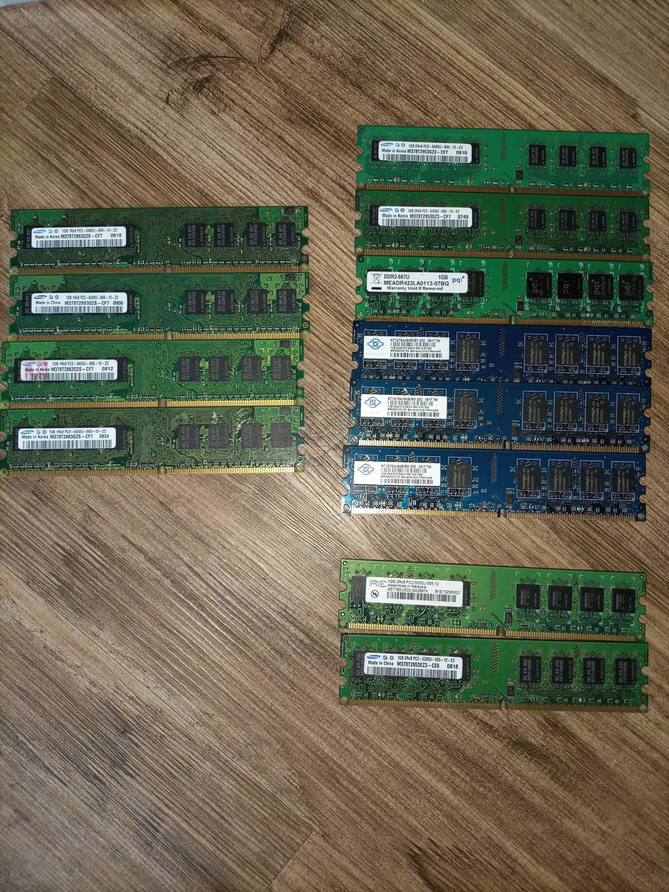 ddr2-6400u 1g 12개 데스크탑용입니다