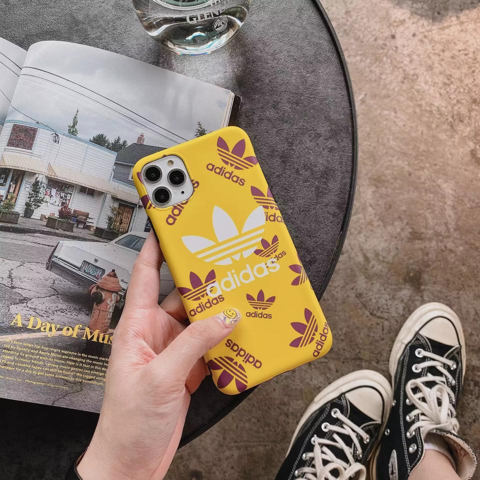 아이폰11프로맥스용 케이스 팝니다