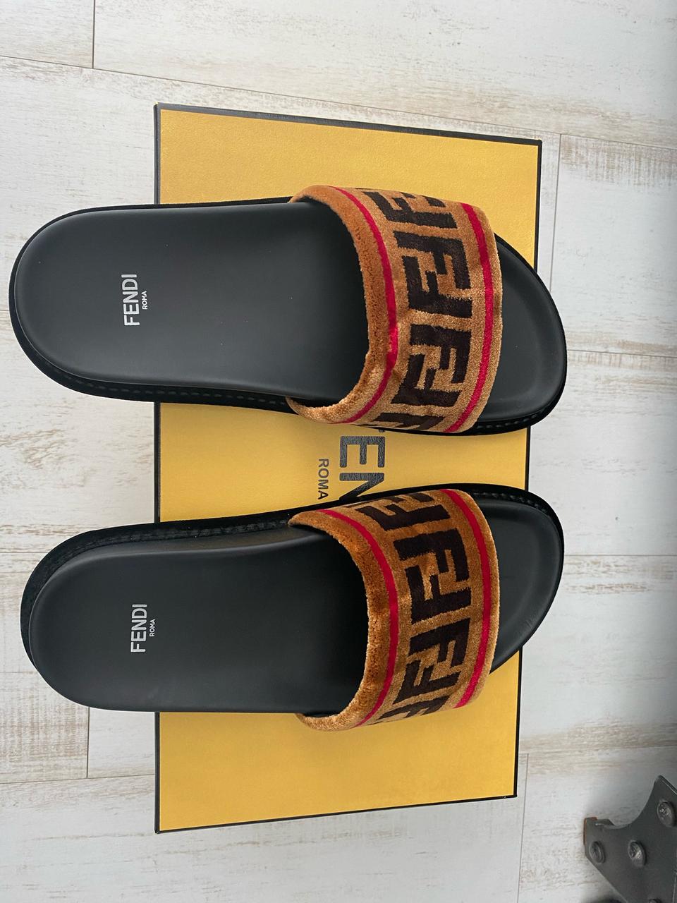펜디 정품 슬리퍼 새제품