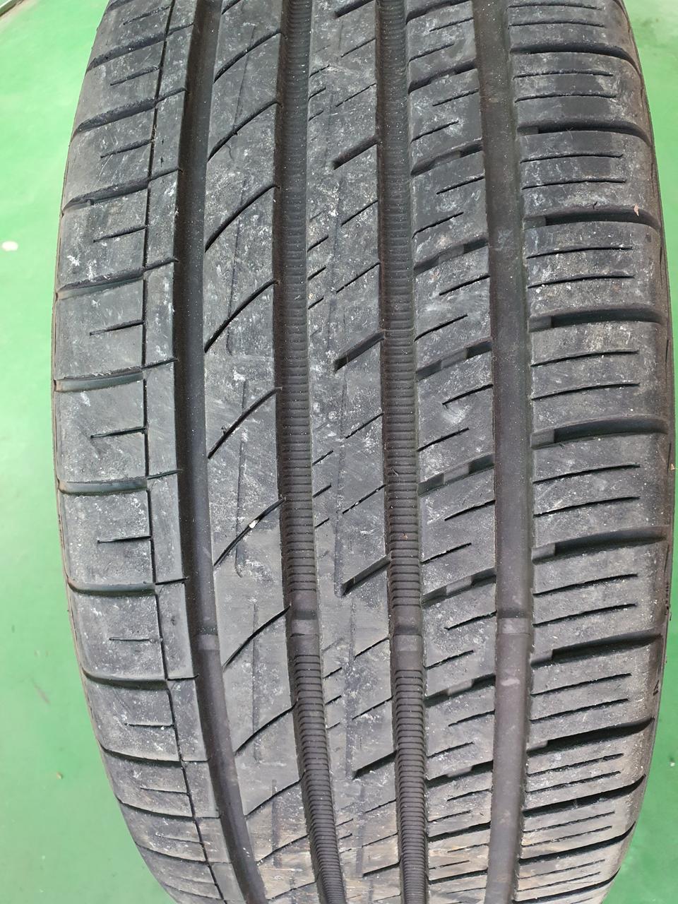 245/45R19 275/40R19 중고타이어팜니다