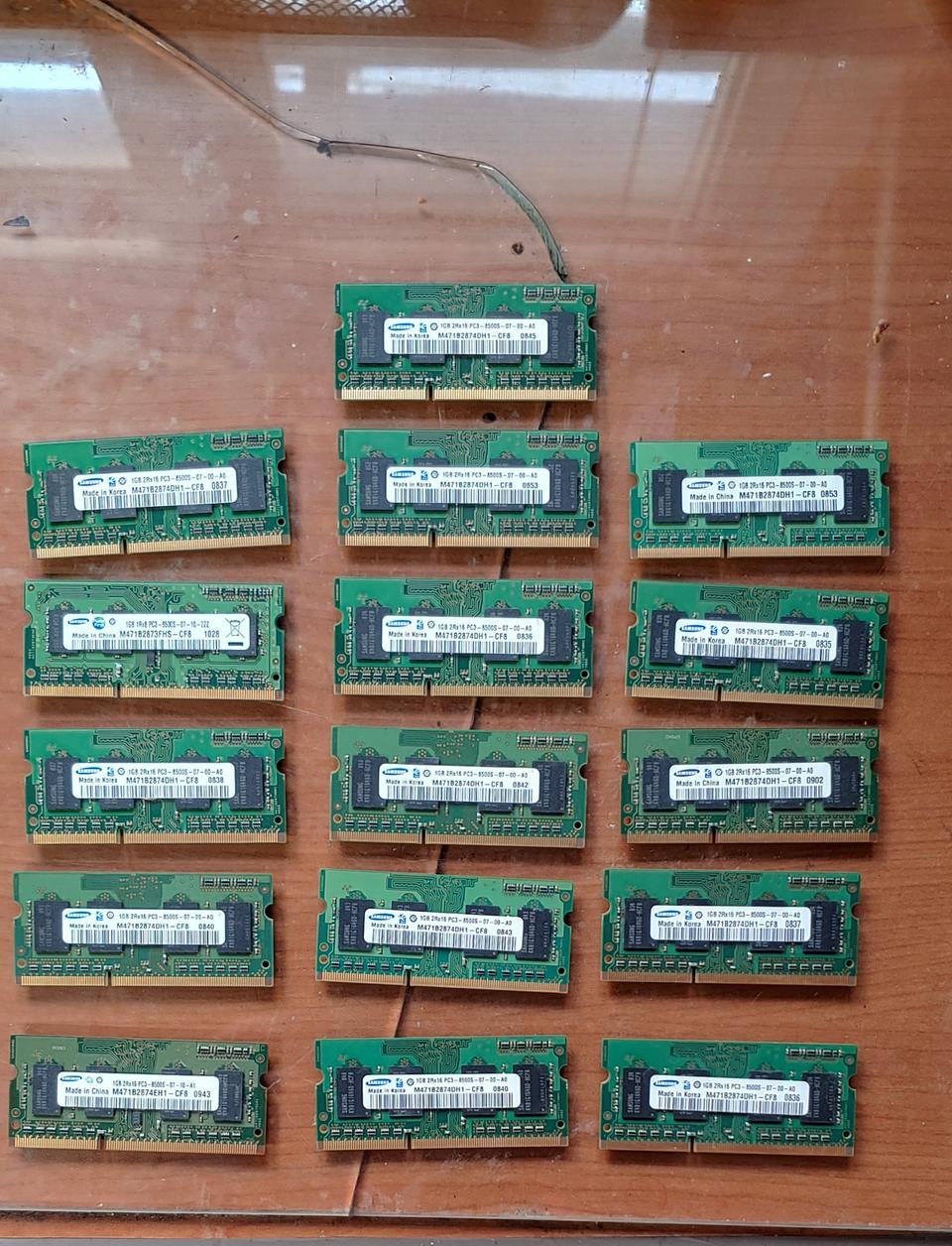 중고 삼성정품 PC3 1G 8500S