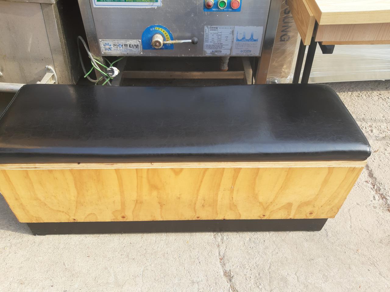 식당의자  (귀중품보관하게  제작)   1100-35