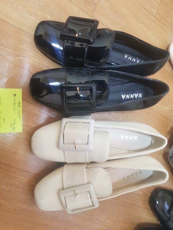 여성 굽 구두 폐업처리합니다