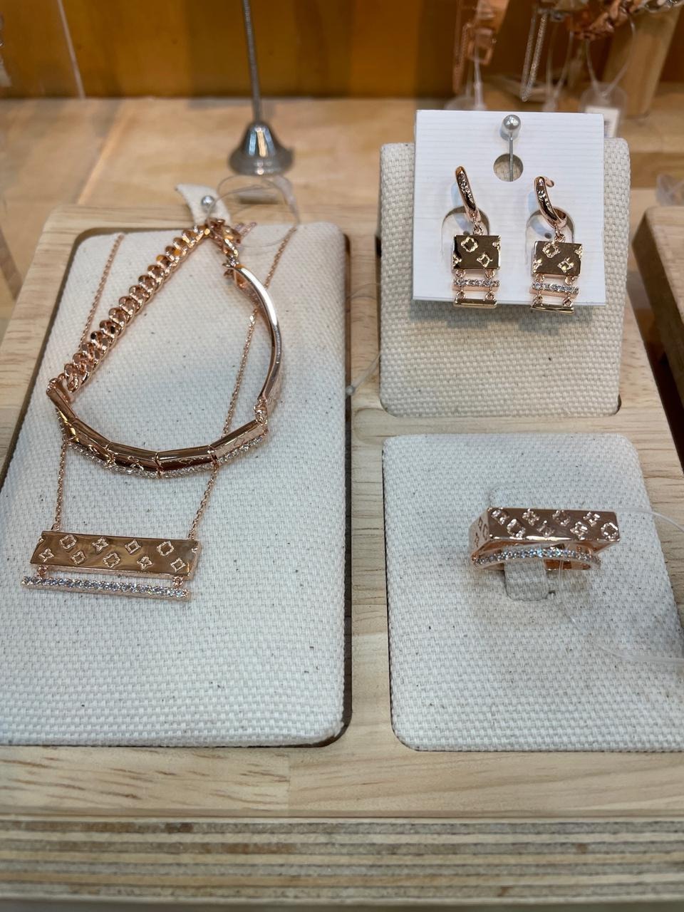 변하지않는 악세사리 셋트