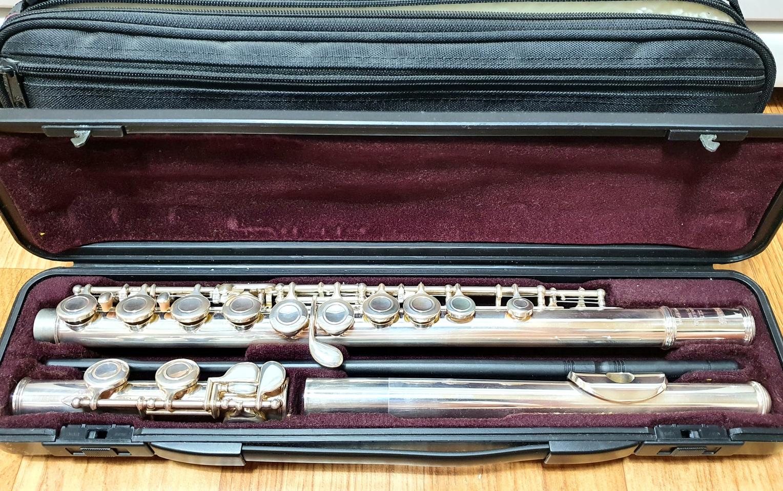 YAMAHA Flute ESTABLISHED IN 1887
