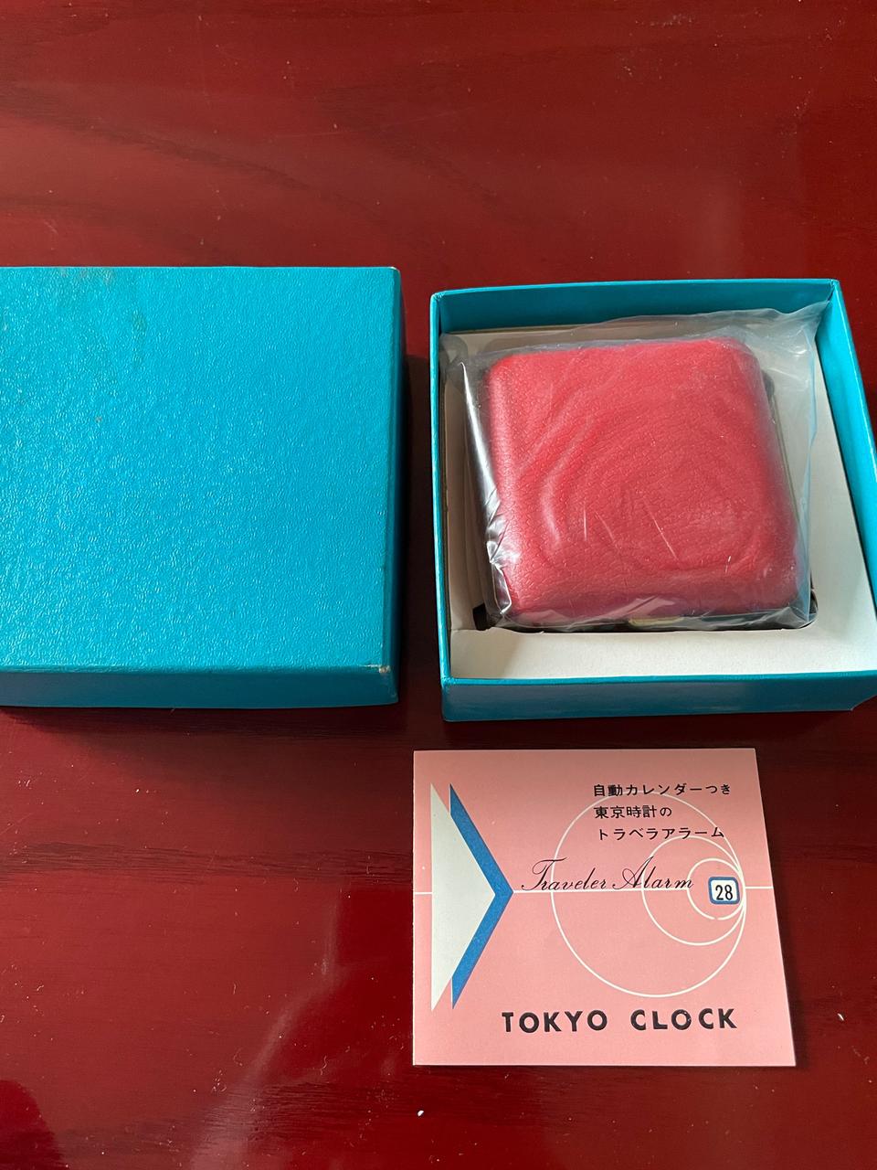 귀한 골동품 1960년대 탁상 태엽시계 신품