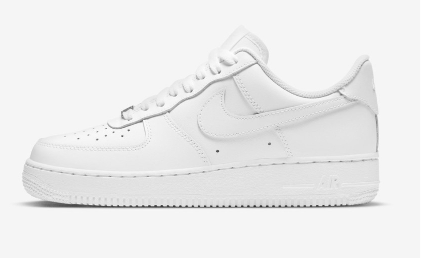 나이키 에어포스 1 '07 로우 화이트 팝니다